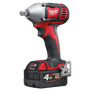 Milwaukee M18 BIW12-402C akkus kompakt ütvecsavarozó 1/2" négyszög meghajtással (2 x 4.0 Ah Li-ion akkuval) termék fő termékképe