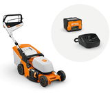 STIHL RMA 448 V akkumulátoros fűnyíró állítható kerékhajtással (1 x 5.0 Ah Li-ion akkuval)