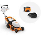 STIHL RMA 248 T akkumulátoros fűnyíró fix sebességű kerékhajtással (1 x 5.0 Ah Li-ion akkuval)