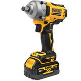 Dewalt DCF891P2G szénkefe nélküli akkus ütvecsavarozó (2 x 5.0 Ah gumírozott Li-ion akkuval, kofferben)